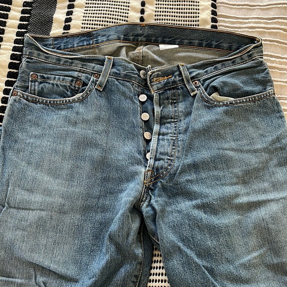 no stretch levi jeans